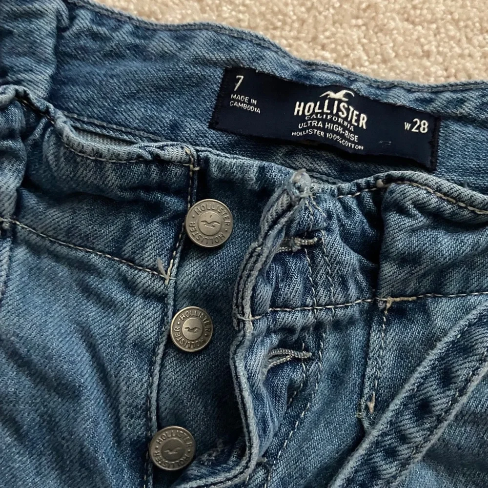 hollister paperbag high-waisted denim shorts